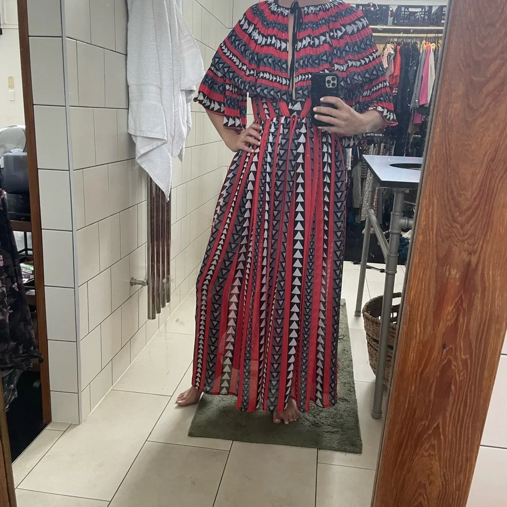 Romance was born pleated maxi dress - Picture 4 of 7